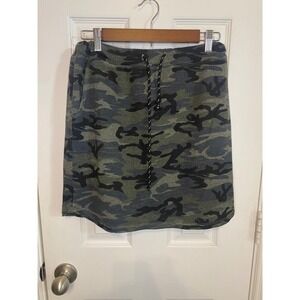 Sundry Camo French Terry Mini Skirt Size 2 Green Black Drawstring Pockets Soft